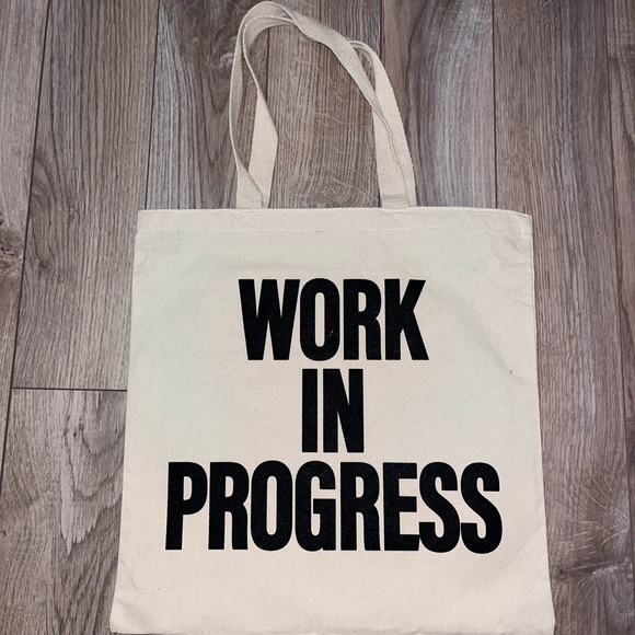 ❌SOLD❌Gallery Department tote bag. Came with a multiple shirt purchase. - Picture 2 of 5